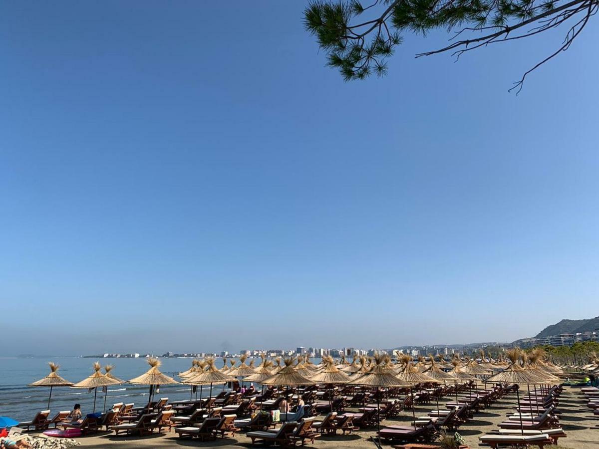 Melody Apartment Vlorë Buitenkant foto