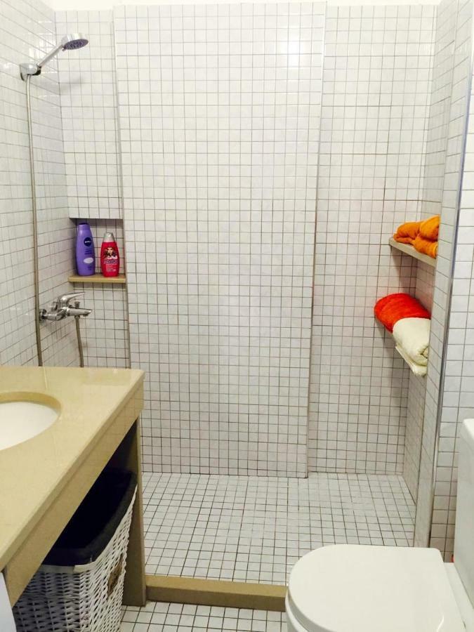 Melody Apartment Vlorë Buitenkant foto