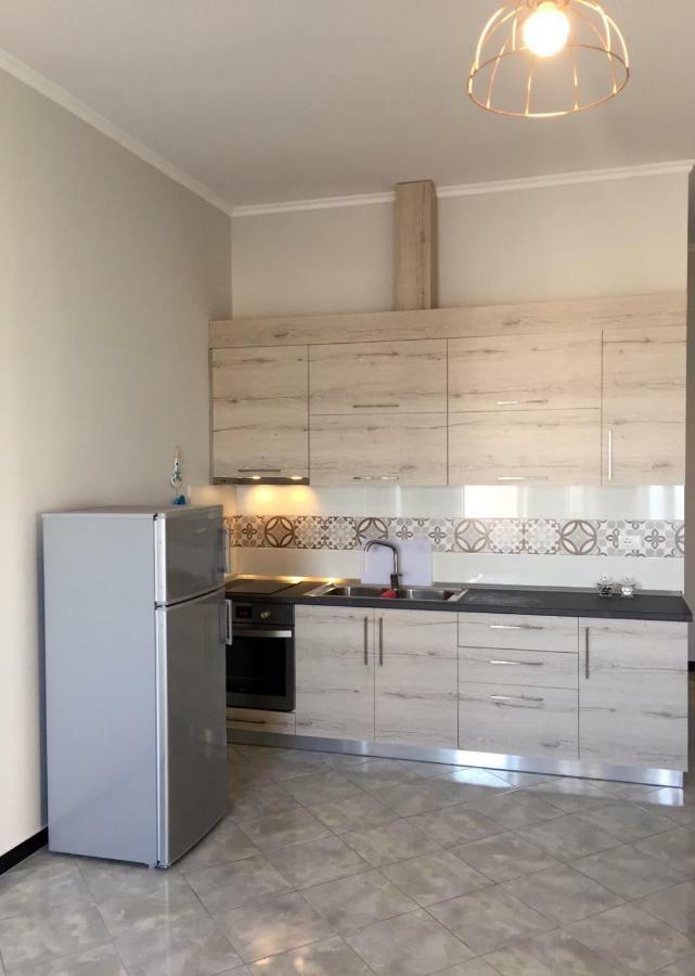 Melody Apartment Vlorë Buitenkant foto